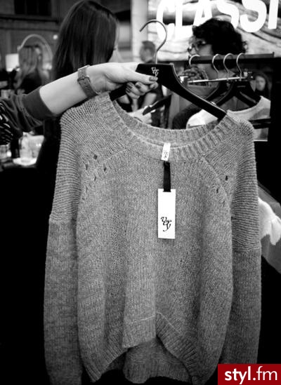 Swetry Ciuchy Moda