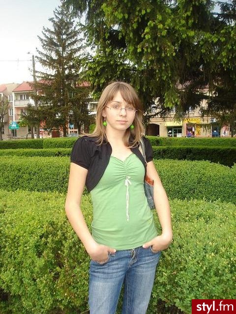 Średnie Fryzury