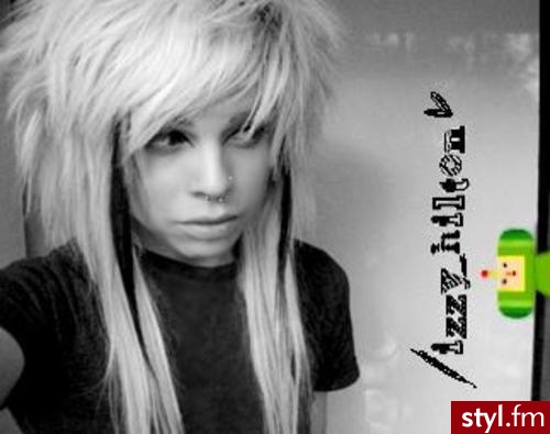 EMO Alternatywne Średnie Fryzury