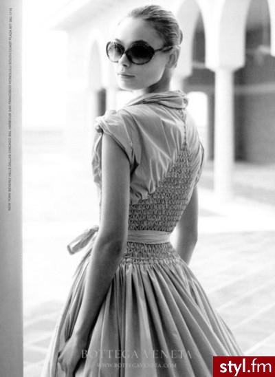 Sukienki Moda