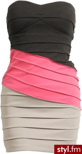 Sexy kiecka ;) - Pozostałe Ciuchy Moda