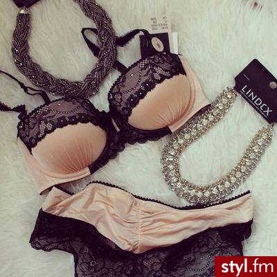 Komplety Bielizna Moda