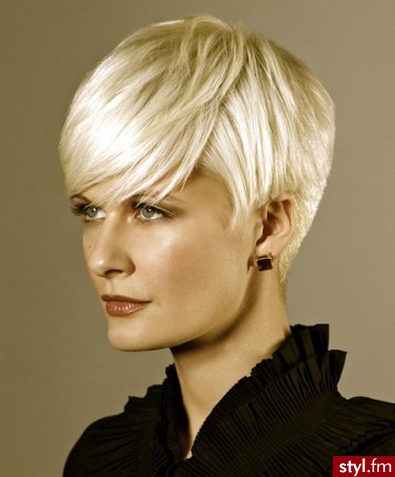 Blond Rozpuszczone Proste z grzywką Na co dzień Krótkie Fryzury