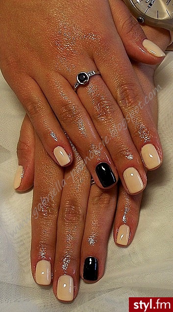 Manicure hybrydowy  - Kwadratowe Żelami Naturalne Paznokcie