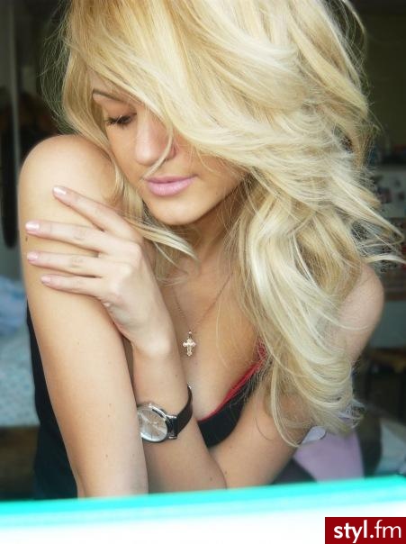Blond Rozpuszczone Kręcone Na co dzień Długie Fryzury
