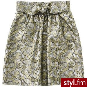 Spódnica ta niezbyt mi się podoba,szczerze mówiąc nie wiem co o niej napisac:) - Pozostałe Ciuchy Moda