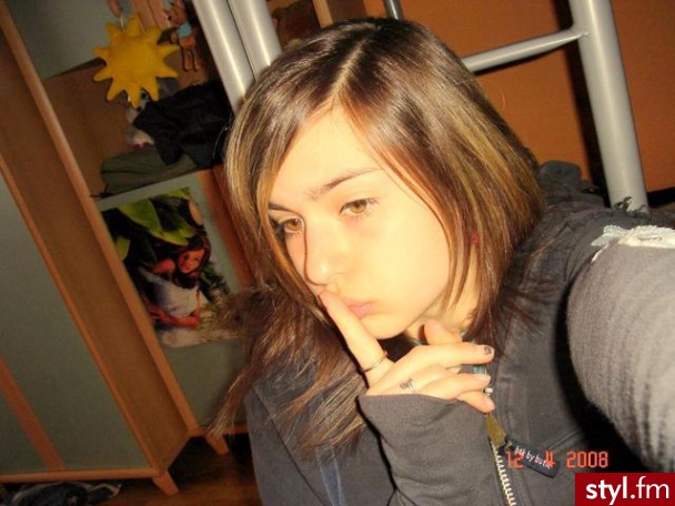 Średnie Fryzury
