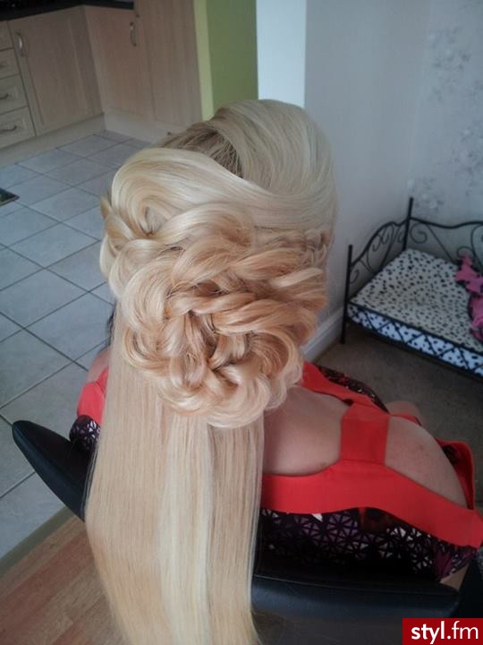 Blond Upięcie Proste Wieczorowe Długie Fryzury
