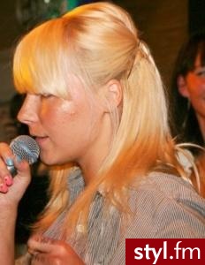 Średnie Fryzury