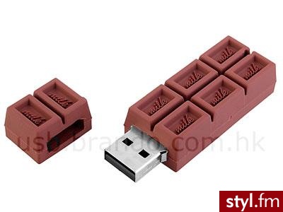 Pendrive pod postacią apetycznej czekolady ;) Cena: $17 (2GB), $22 (4GB) i $29 (8GB) - Gadżety Inne Moda