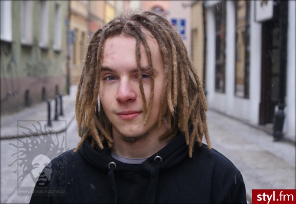Dredy http://www.dread-zone.pl - Dredy Alternatywne Krótkie Męskie Fryzury
