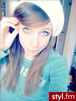 Średnie Fryzury