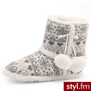 Grey fairisle slipper boot - Dorothy Perkins - Polyvore. Pobrano ze strony: http://www.polyvore.com/grey_fairisle_slipper_boot/thing?id=24475991 - Pozostałe Buty Moda