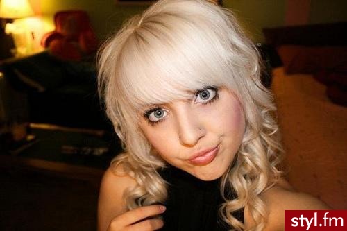 Średnie Fryzury
