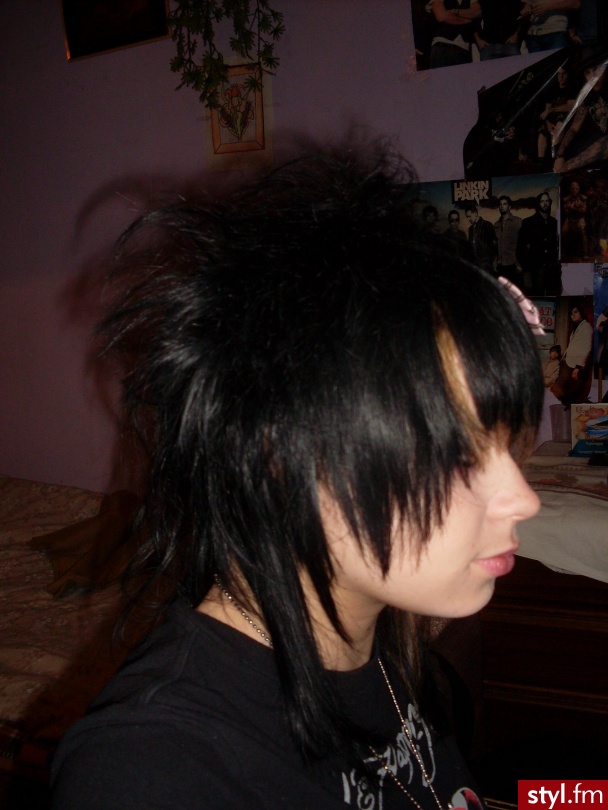 EMO Alternatywne Średnie Fryzury