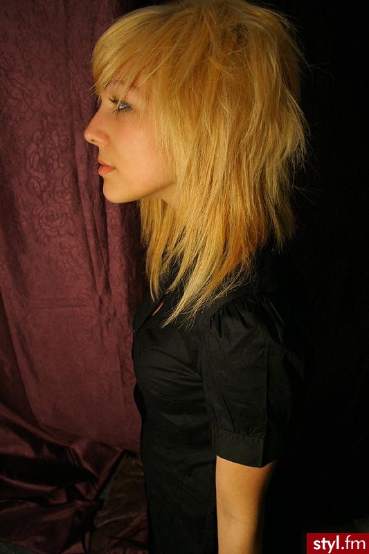 Średnie Fryzury