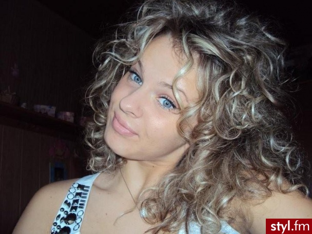 Średnie Fryzury