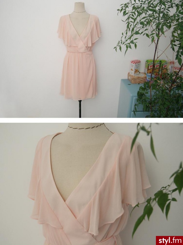 Sukienki Moda