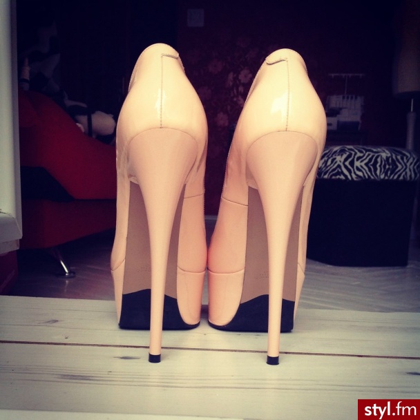 Szpilki Buty Moda