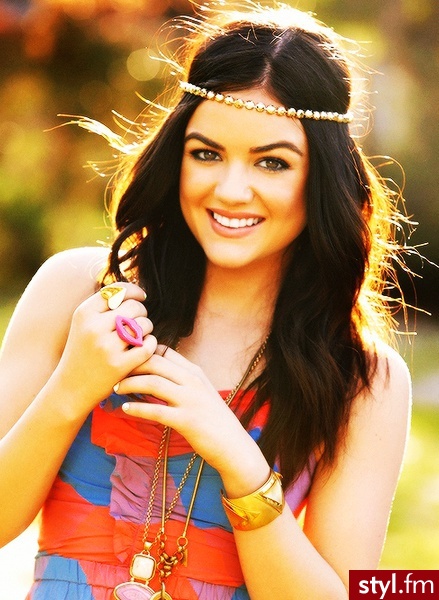 Średnie Fryzury