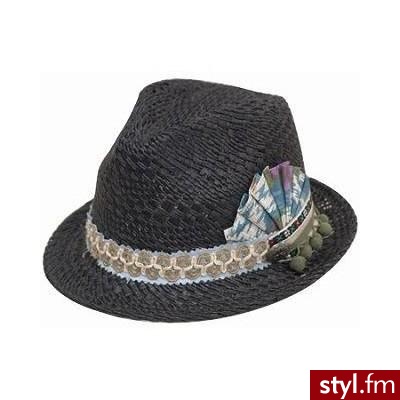 Appliqu Straw Fedora Black - One Size - Polyvore. Pobrano ze strony: http://www.polyvore.com/appliqu_straw_fedora_black_one/thing?id=16016697 - Nakrycia głowy Dodatki Moda