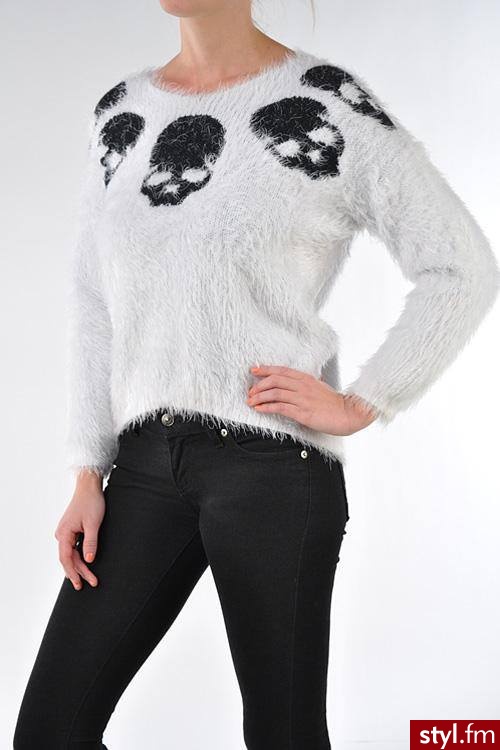 Swetry Ciuchy Moda
