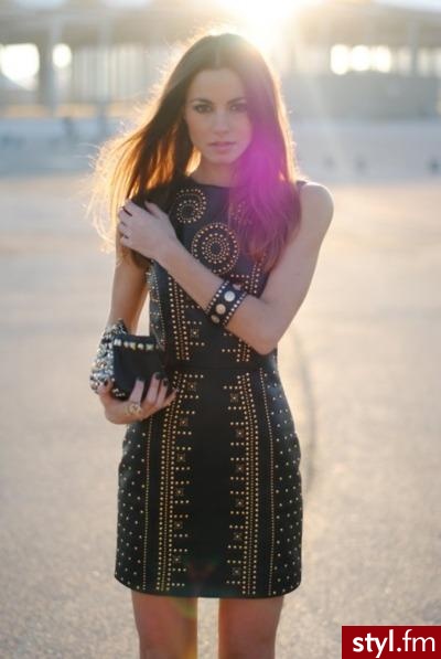 Sukienki Moda