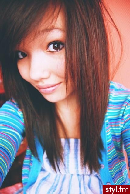 Średnie Fryzury