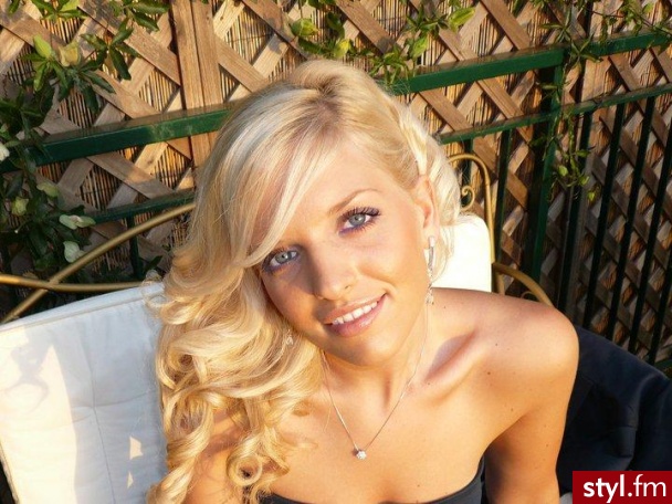 Blond Rozpuszczone Kręcone Na co dzień Długie Fryzury