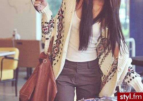 Swetry Ciuchy Moda
