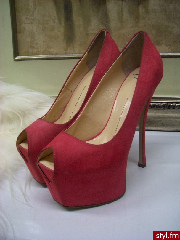 Szpilki Buty Moda