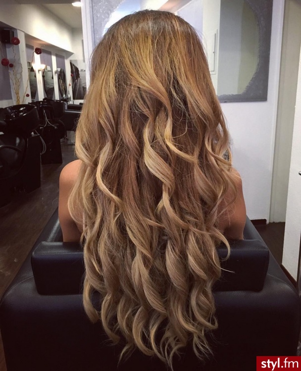 Długie Fryzury