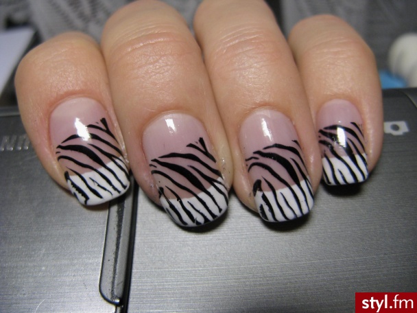 Zebra. Paznokcie naturalne - Paznokcie