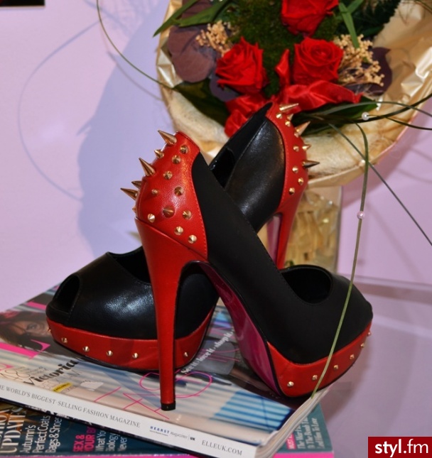 Szpilki Buty Moda