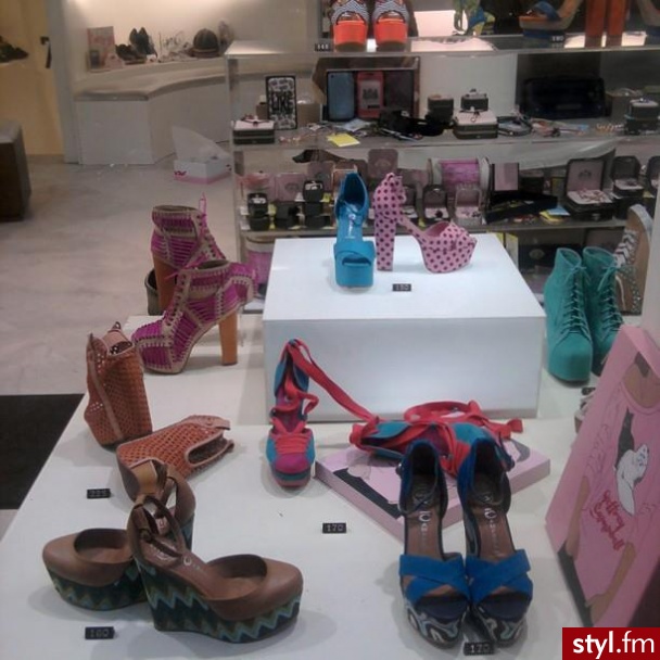 Pozostałe Buty Moda
