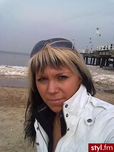 Średnie Fryzury