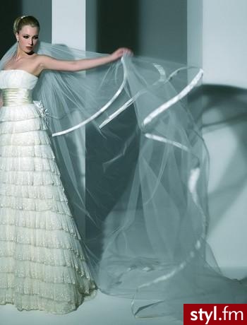 say yes to the dress :). http://www.kleinfeldbridal.com/index.cfm?pid=52&item_id=11772&rowid=11&page=1 - Suknie ślubne Ślub Moda