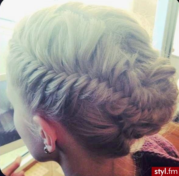 Blond Warkocze Proste Na co dzień Średnie Fryzury