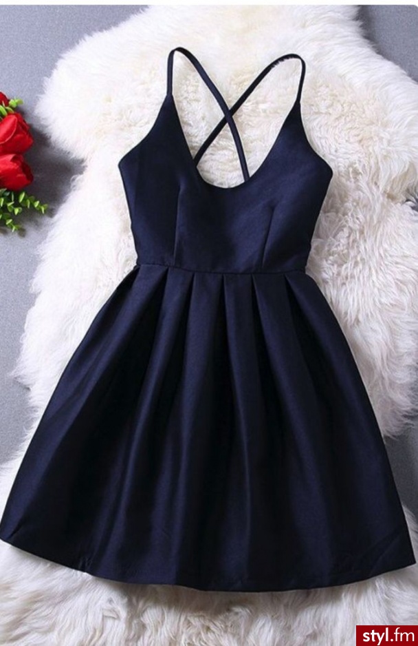 Inspiracje modowe: http://klaoudyna.tumblr.com/  - Wieczorowe Sukienki Moda