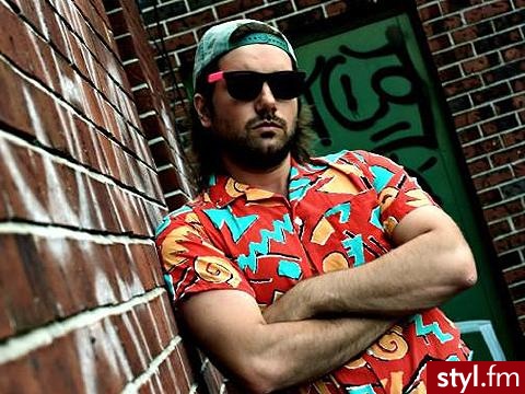 Jon Lajoie. Jon jest swietny ^^ jeso muzyka jest obledna - Pozostałe Ciuchy Moda