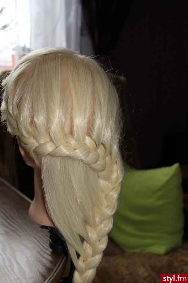 Blond Warkocze Proste Wieczorowe Długie Fryzury