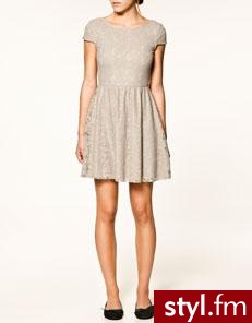 Kleider - Kollektion - TRF - ZARA Deutschland. Pobrano ze strony: http://www.zara.com/webapp/wcs/stores/servlet/category/de/de/zara-W2011/118162/Kleider - Misz-masz