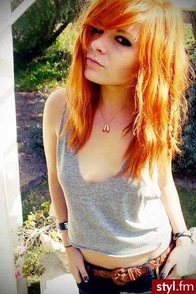 Średnie Fryzury