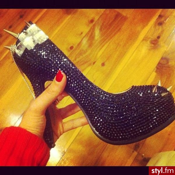 Szpilki Buty Moda