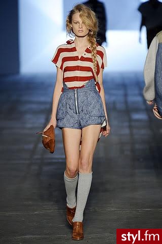Jeżeli zdjęcie znajduje się już w galerii poproszę o link - Pozostałe Ciuchy Moda