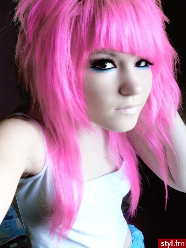 PINK :) - Długie Fryzury