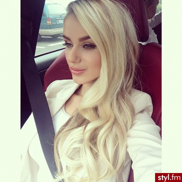 Blond Rozpuszczone Kręcone Na co dzień Długie Fryzury