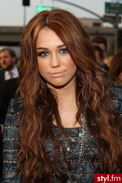 Miley Cyrus. Miley Cyrus - Długie Fryzury