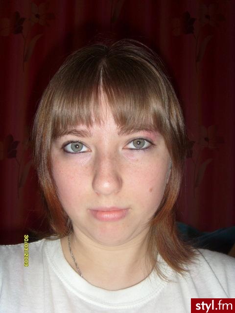 Średnie Fryzury