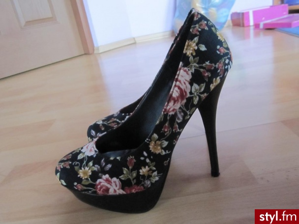 Szpilki Buty Moda